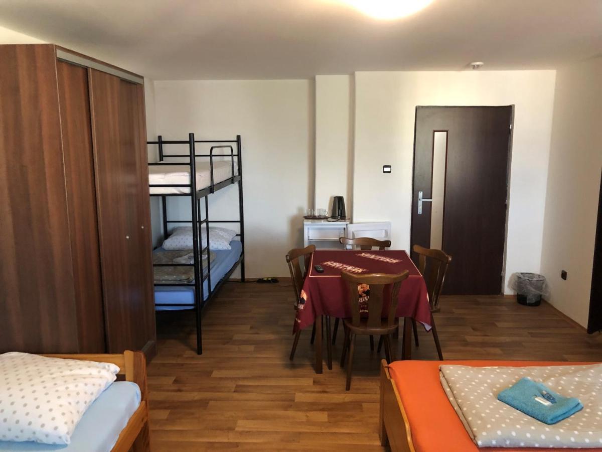 Restaurace U Kostela Ξενοδοχείο Marianske Radcice Εξωτερικό φωτογραφία