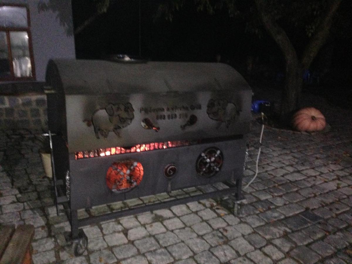 Restaurace U Kostela Ξενοδοχείο Marianske Radcice Εξωτερικό φωτογραφία
